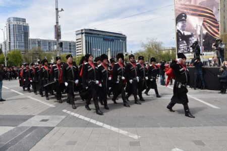 Мостовские казаки приняли участие в параде на главной площади краевой столицы 21