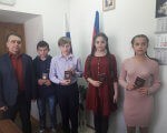 Сергей Редькин вручил главный документ гражданина Российской Федерации школьникам 17