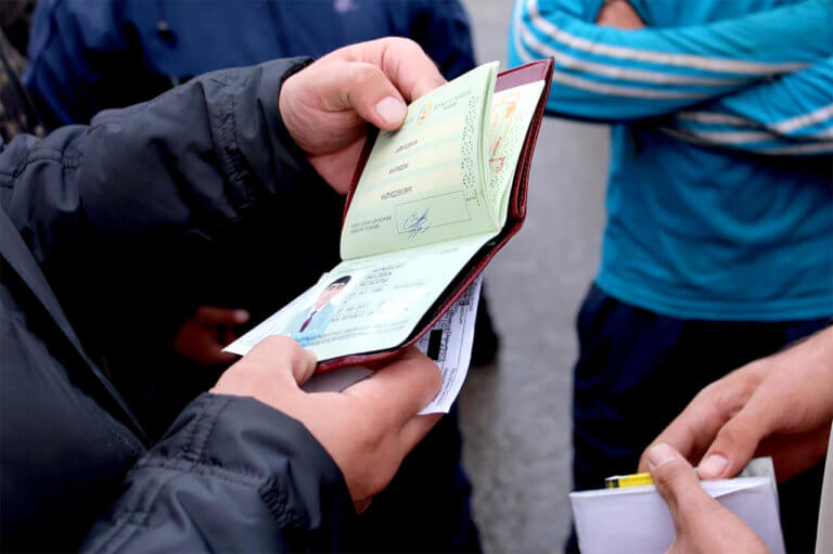 В Мостовском районе полицейские выявили факт нарушения миграционного законодательства