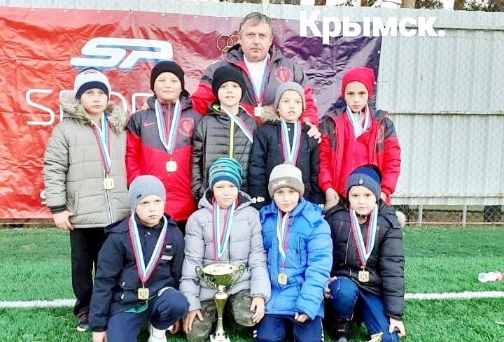 Команда «Торпедо» мостовской спортшколы «Юность» выиграла всероссийский турнир в городе Крымске 1