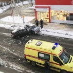 Пьяный водитель в посёлке Мостовском выехал на полосу встречного движения и врезался в автомобиль 11