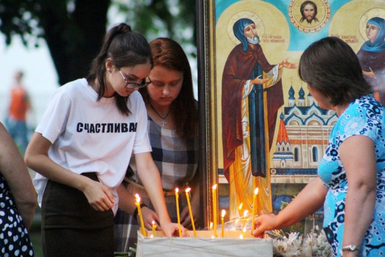 День семьи любви и верности в посёлке Мостовском отметят крестным ходом и концертом 1