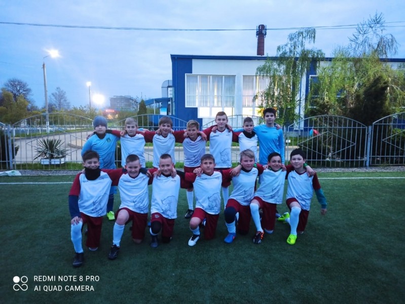 Футболисты из мостовской спортшколы «Олимп» завоевали серебро в зональных соревнованиях 3