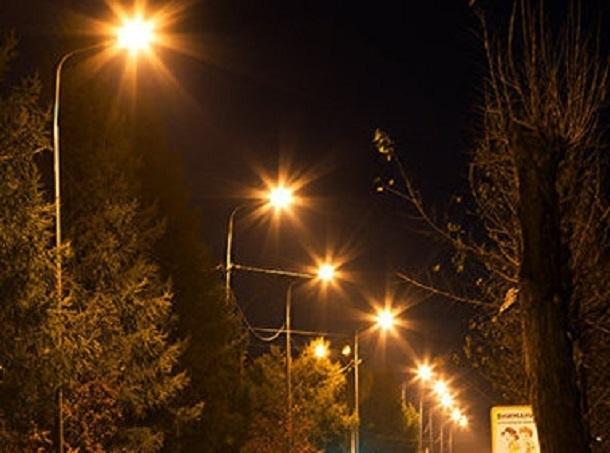 210 новых фонарей зажгутся в этом году на улице Кузнецова в станице Переправной и на улице 60 лет Октября в Псебае 3