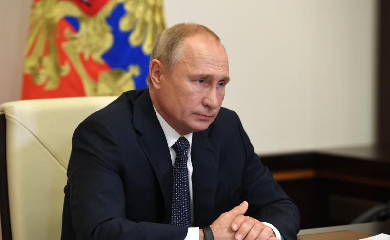 Владимир Путин подписал документ о комплексе мер поддержки граждан и бизнеса в условиях санкций 3