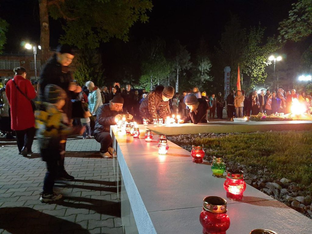 8 мая у мемориала в парке Победы прошёл традиционный митинг «Свеча Памяти» 1
