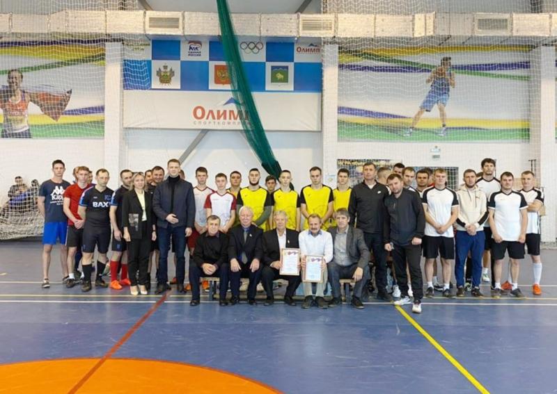 В Мостовском районе состоялось открытие Зимнего первенства по мини-футболу (футзалу) среди мужских команд района