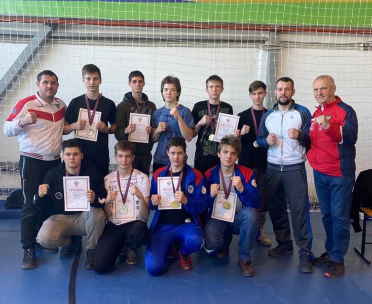 Команда Мостовского района показала отличный результат в чемпионате и первенстве Краснодарского края по кикбоксингу 3