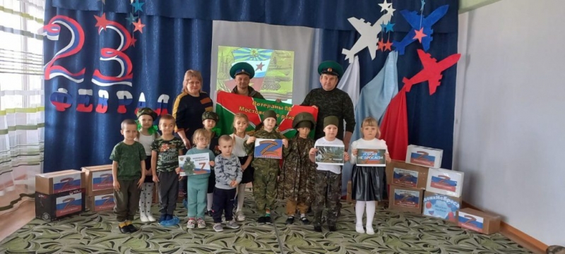 В детском саду № 19 села Беноково Мостовского района прошла акция «Посылка солдату»