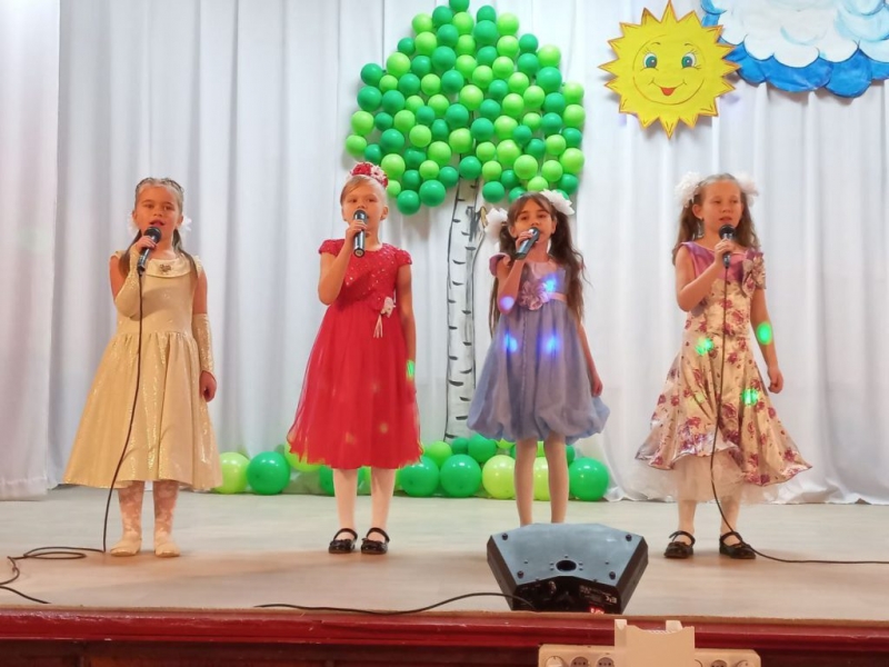 В Доме культуры села Шедок состоялся концерт в поддержку участников спецоперации 1