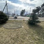 В ночь с 8 на 9 марта в посёлке Мостовском неизвестный водитель снёс забор школы № 1 15