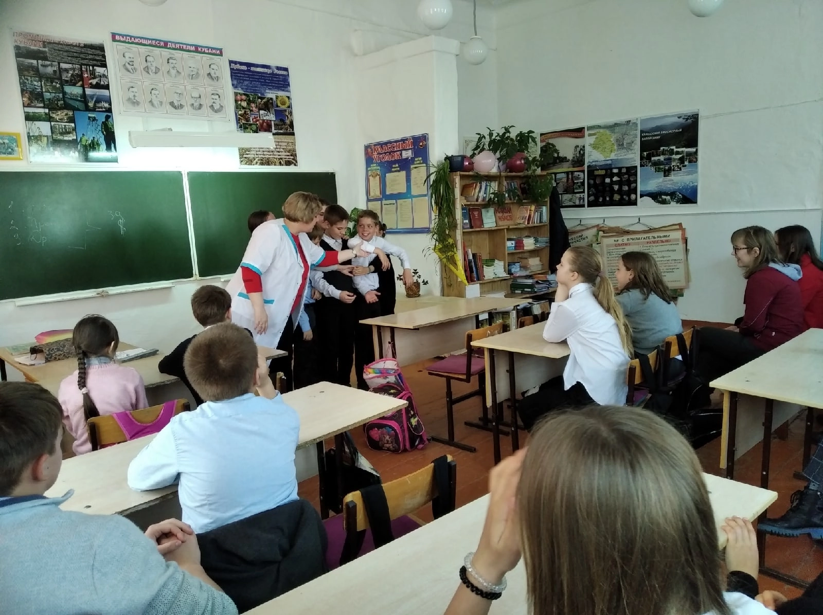 Профилактическая операция «Дети России-2023» прошла в школе № 25 станицы Баракаевской 17