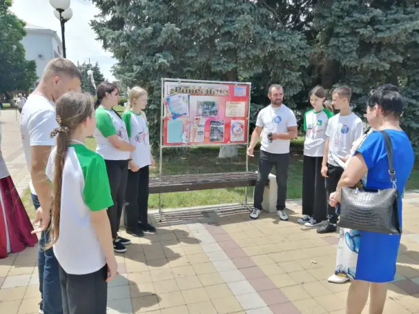 Участники подросткового объединения агитбригада "Ровесник" приняли участие во втором зональном этапе краевого фестиваля 3