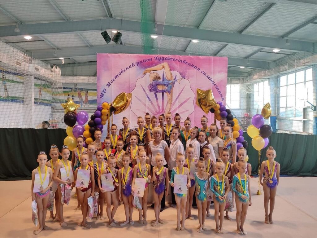 В спорткомплексе «Олимп» прошло первенство Мостовского района по художественной гимнастике 7