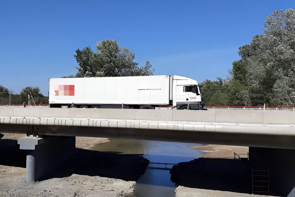 Мост через реку Фарс торжественно открыли в Мостовском районе 1