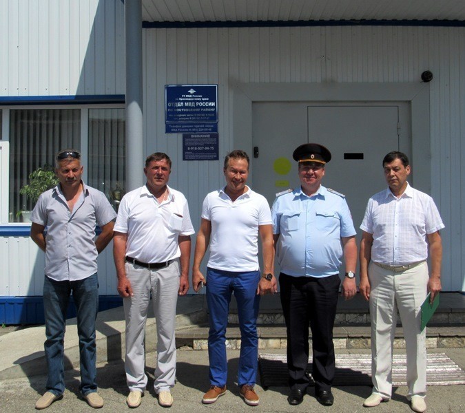 В рамках кампании «Гражданин и полиция» общественники проверили работу полицейских в Мостовском районе 5